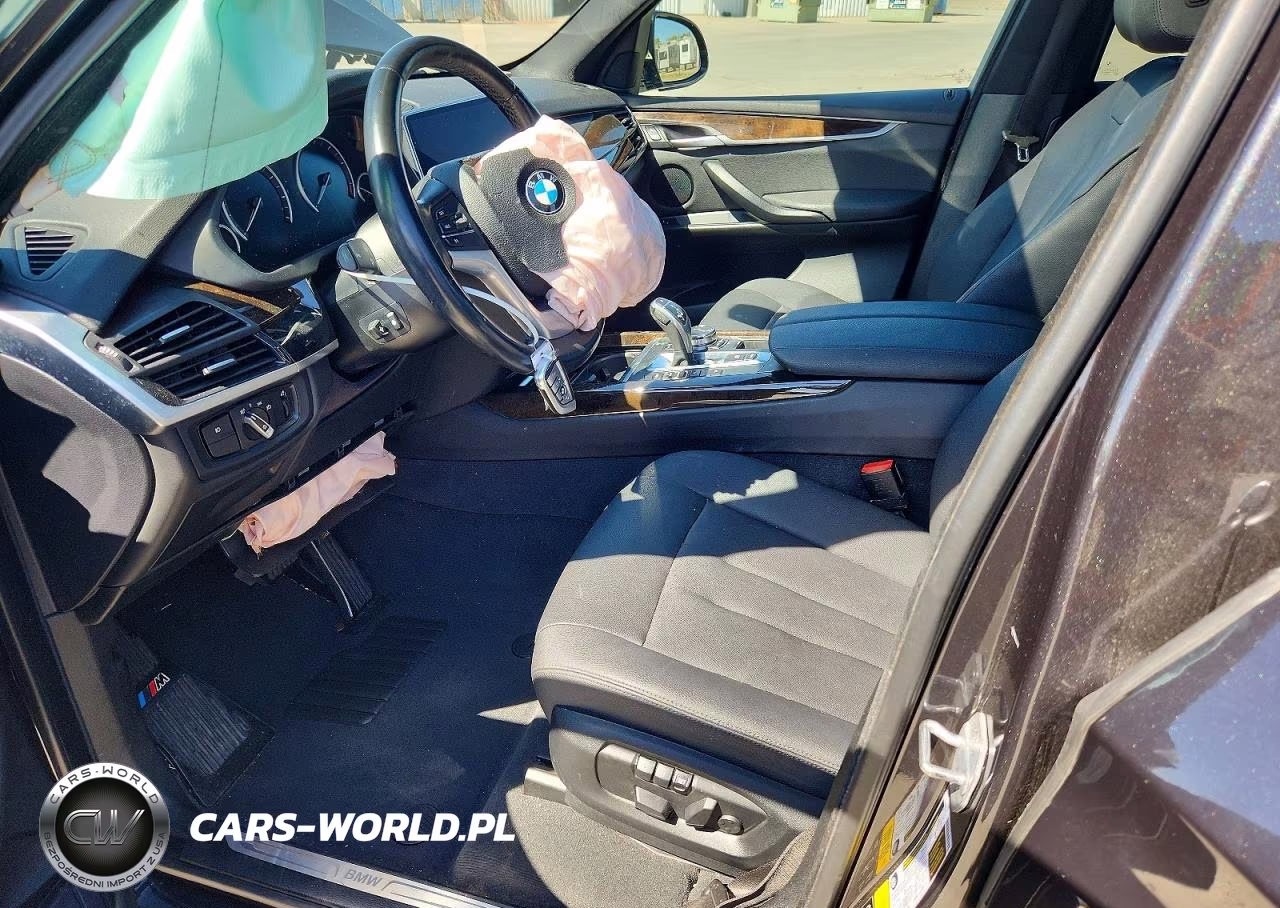2018 BMW X5 xDrive35I VIN:5UXKR0C51J0X99082 - 7