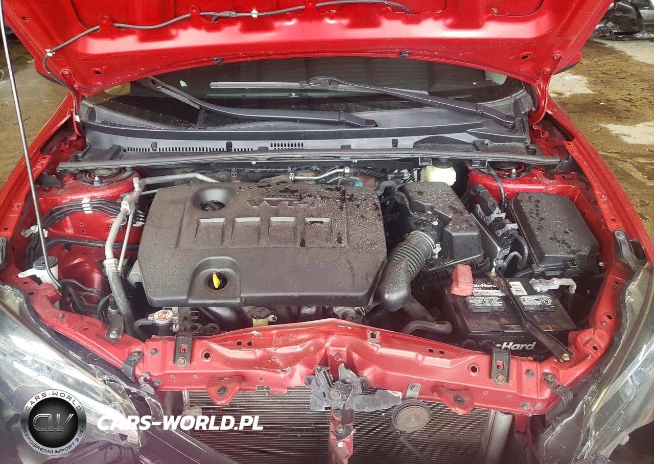 2018 Toyota Corolla Le VIN:5YFBURHE3JP759511 - 11