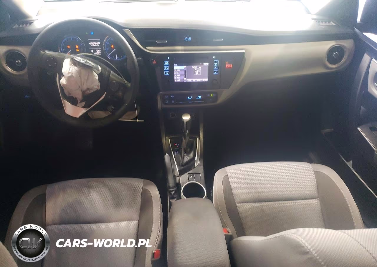 2018 Toyota Corolla Le VIN:5YFBURHE3JP759511 - 8