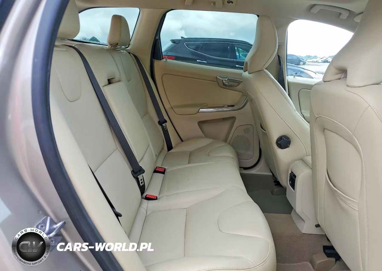 2015 Volvo Xc60 T5 Premier+ VIN:YV440MDC8F2586728 - 11