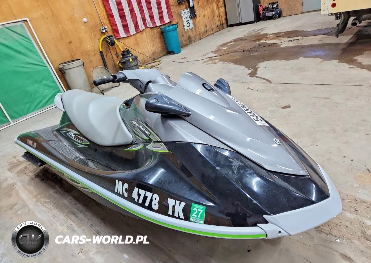 2011 Yam Wave Runner Vx110