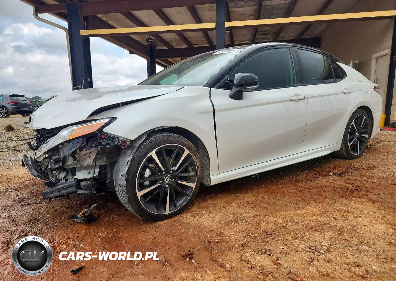 2020 Toyota Camry Xse