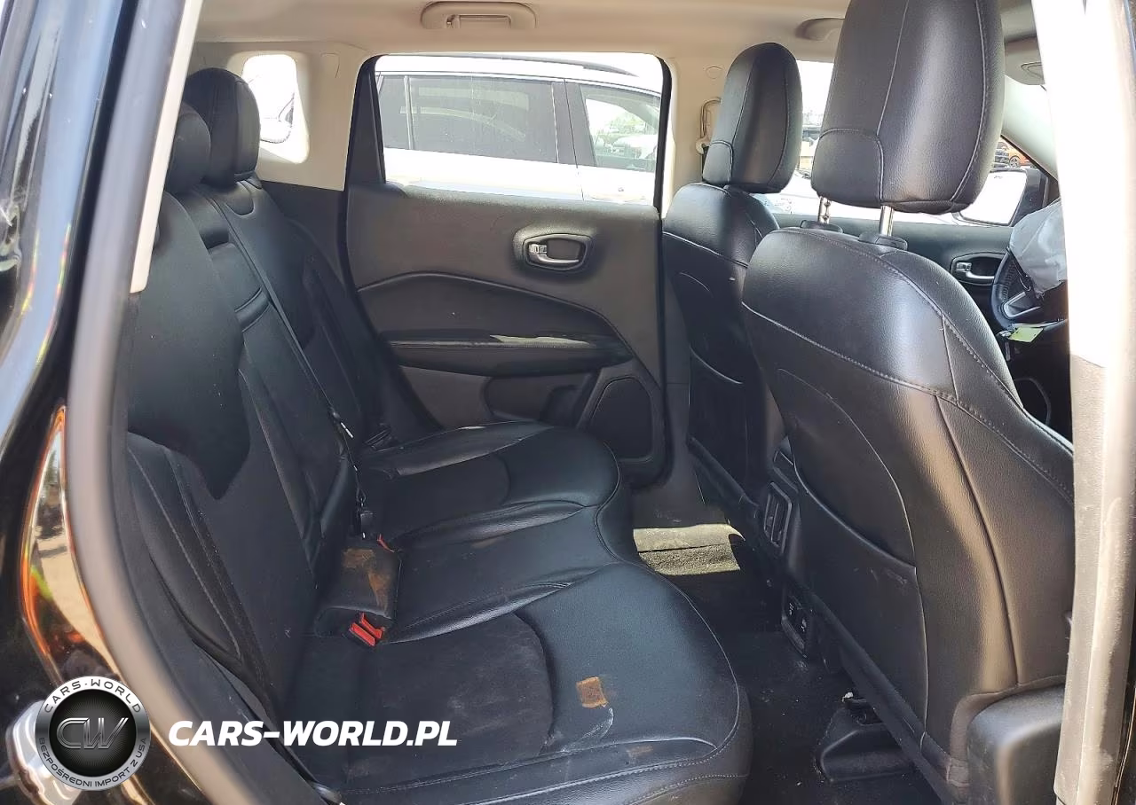 2019 Jeep Compass Latitude VIN:3C4NJDBB3KT648317 - 10