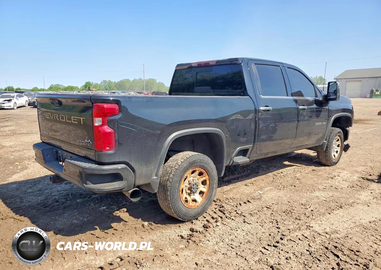 2023 Chevrolet Silverado K3500 High Country VIN:2GC4YVEY4P1709714 - 3