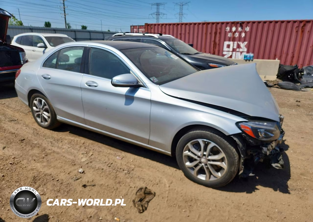 2015 Mercedes-Benz C 300 4Matic VIN:55SWF4KB6FU071890 - 4