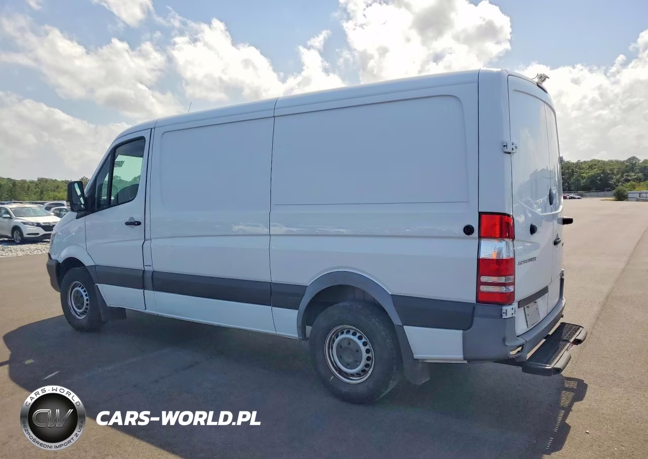 2015 Mercedes Benz Sprinter 2500 Delivery Van VIN:WD3PE7DC7F5994469 - 2