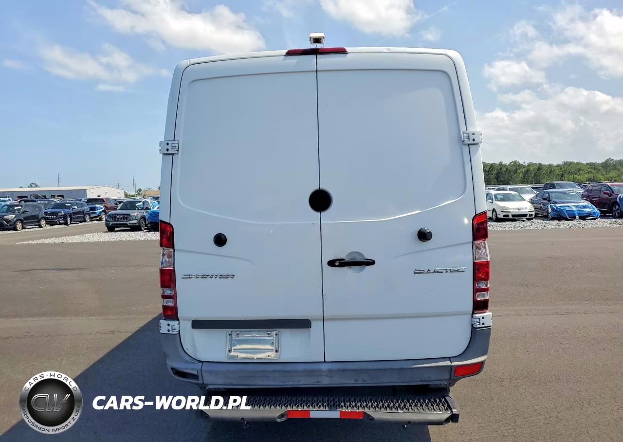 2015 Mercedes Benz Sprinter 2500 Delivery Van VIN:WD3PE7DC7F5994469 - 6