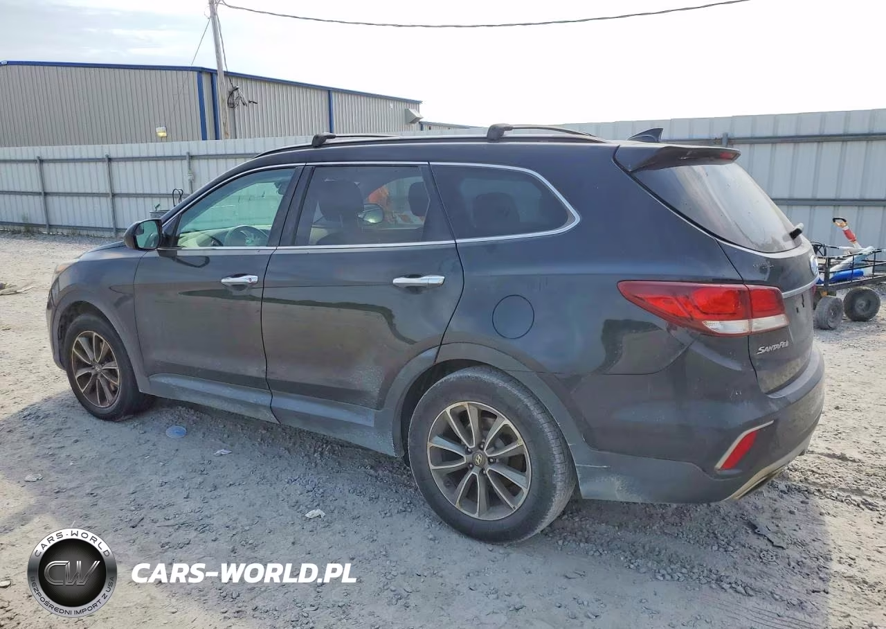 2018 Hyundai Santa Fe Se VIN:KM8SMDHF8JU287042 - 2