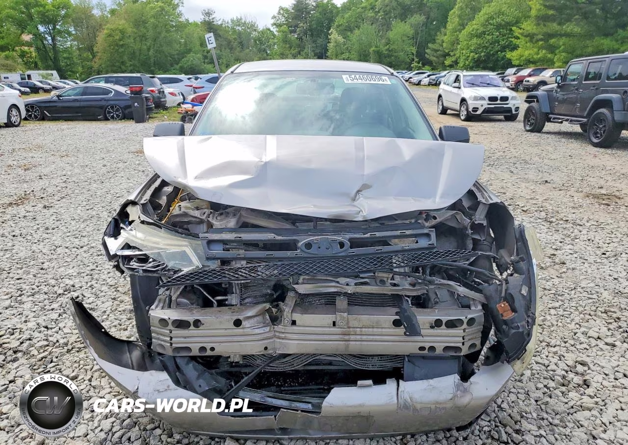 2008 Ford Focus Se VIN:1FAHP35N08W260126 - 5
