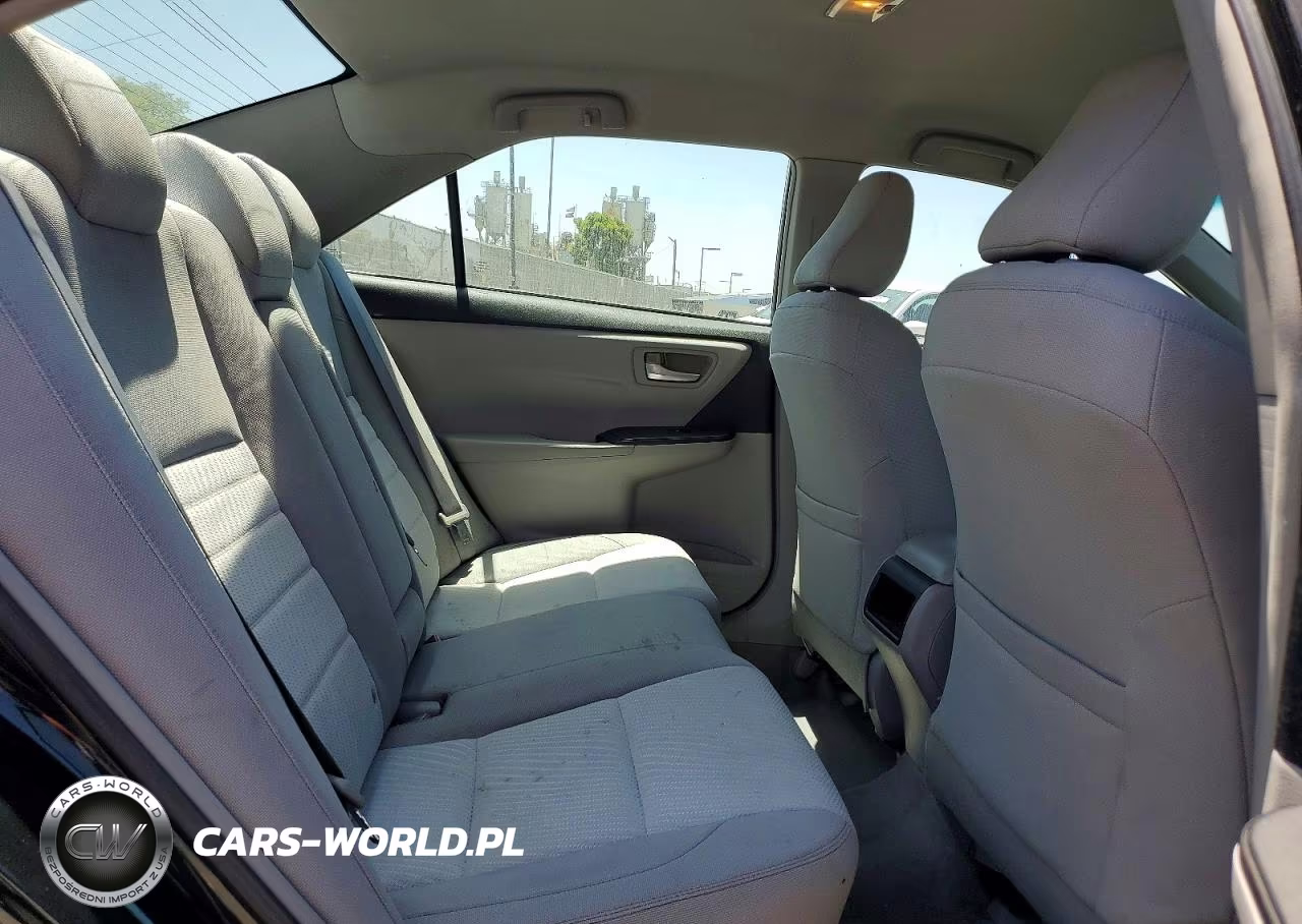 2015 Toyota Camry Le VIN:4T4BF1FK5FR444936 - 10