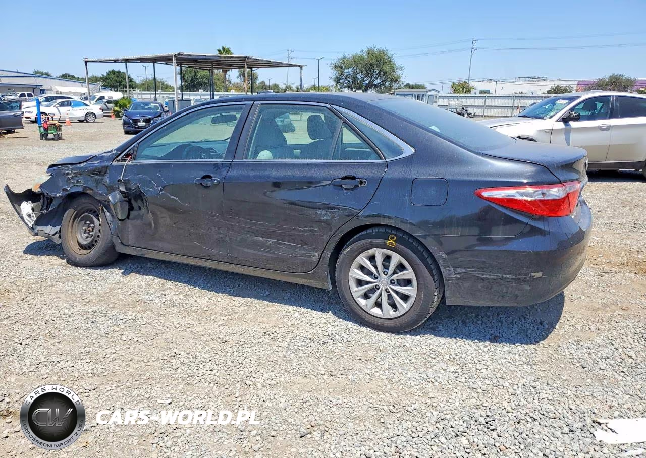 2015 Toyota Camry Le VIN:4T4BF1FK5FR444936 - 2