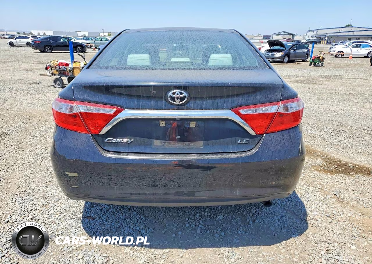 2015 Toyota Camry Le VIN:4T4BF1FK5FR444936 - 6