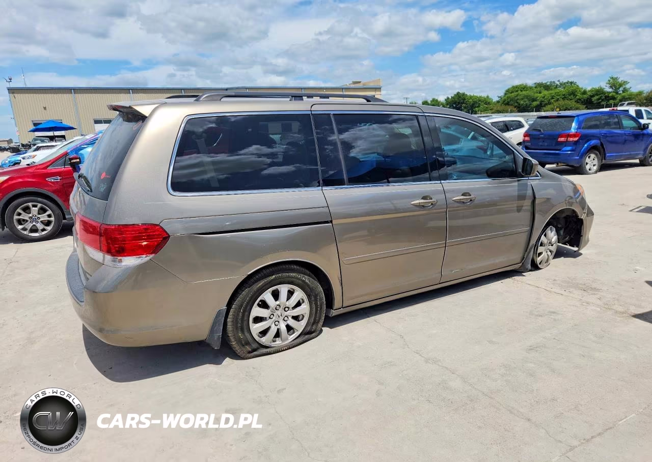 2009 Honda Odyssey Ex VIN:5FNRL38469B047748 - 3