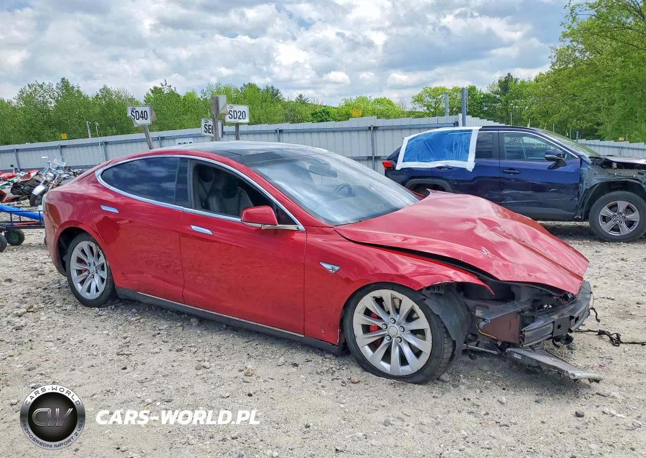 2015 Tesla Model S 85D VIN:5YJSA1H29FFP73450 - 4