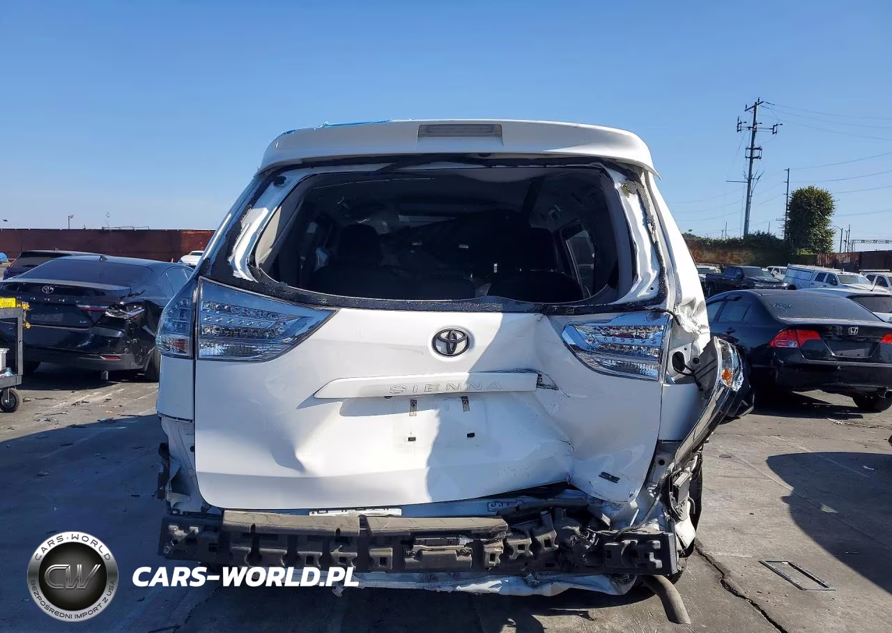 2016 Toyota Sienna Se VIN:5TDXK3DCXGS721870 - 6