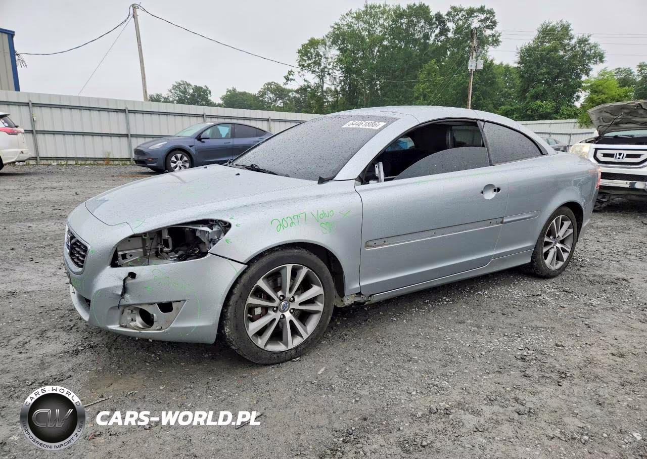 2011 Volvo C70 T5