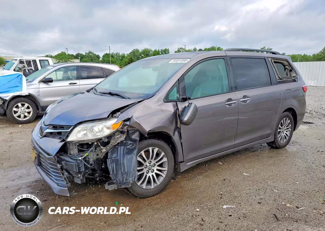 2018 Toyota Sienna Xle 8-Passenger