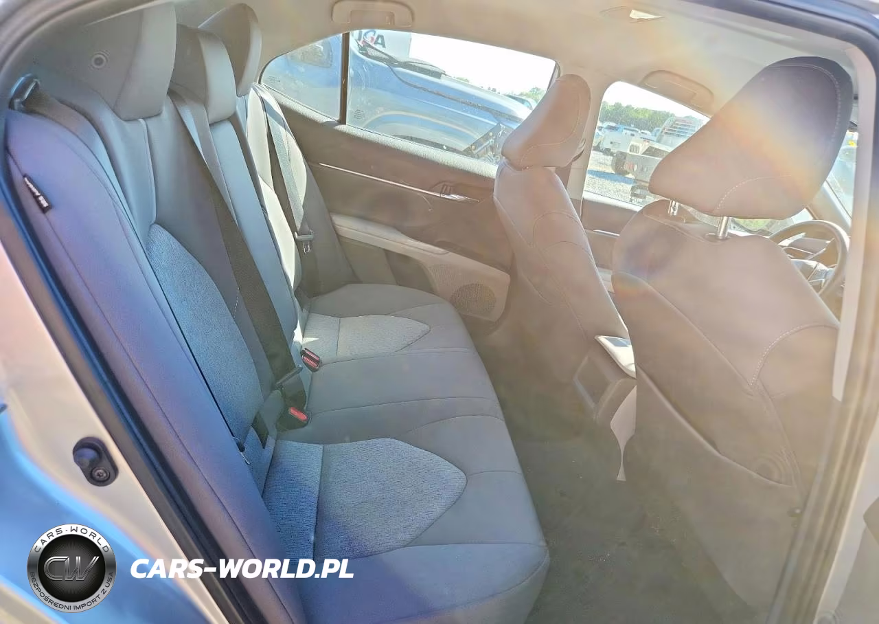 2022 Toyota Camry Le VIN:4T1C11AK7NU676229 - 10