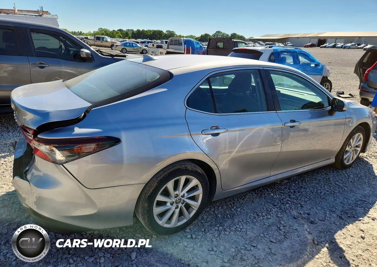 2022 Toyota Camry Le VIN:4T1C11AK7NU676229 - 3