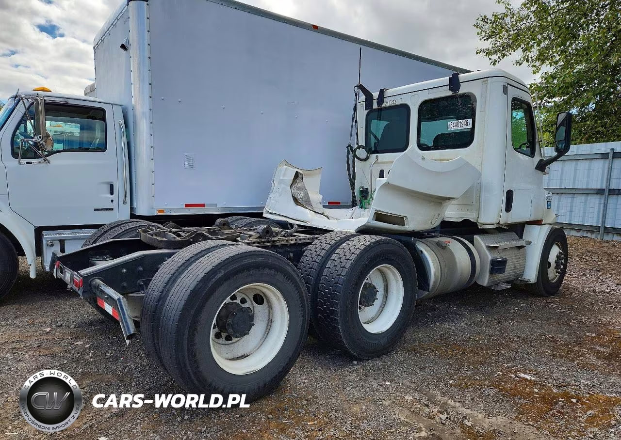2023 Freightliner Cascadia 126 Truck Cab And Chassis VIN:3AKJHLDVXPSUN7585 - 4