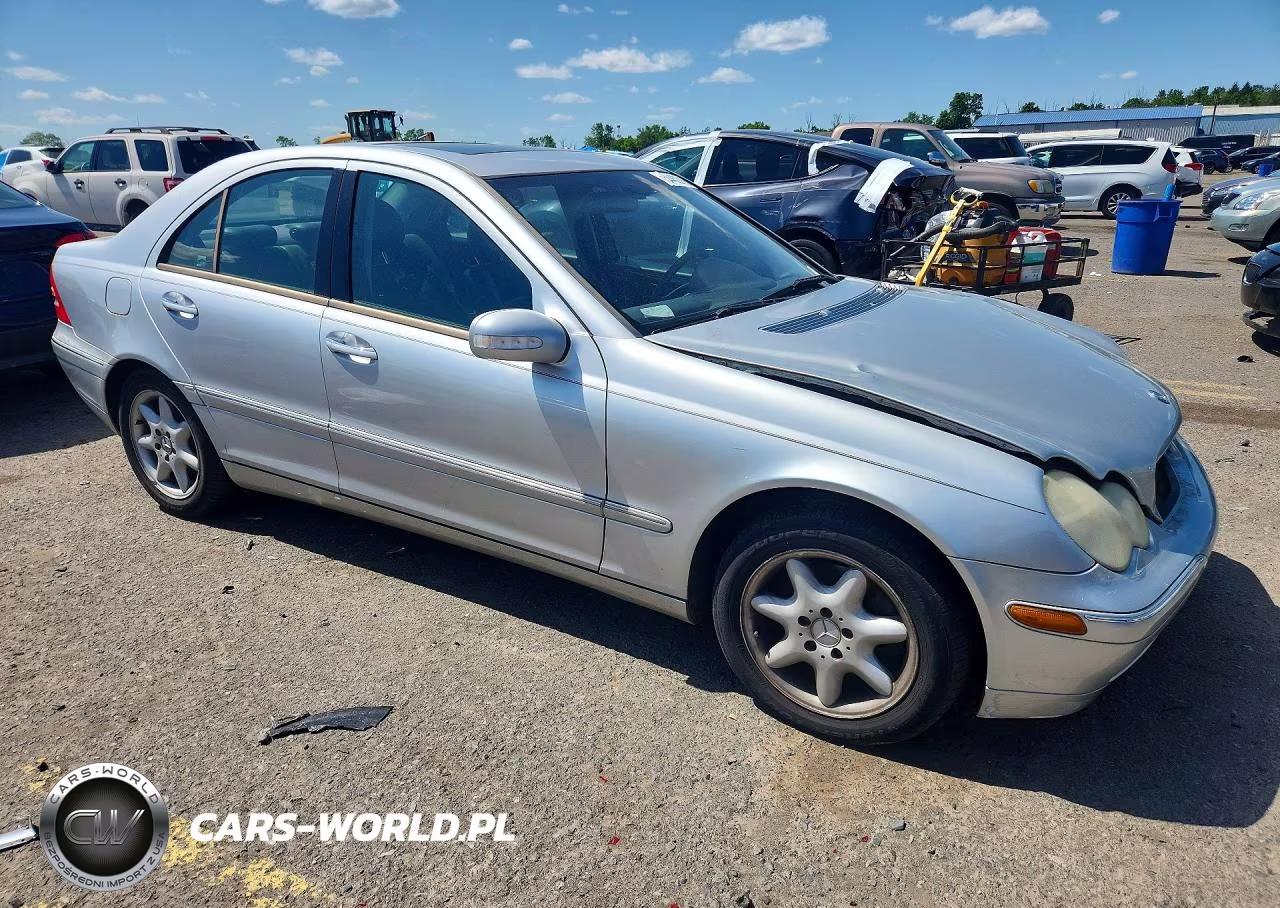 2004 Mercedes-Benz C 240 4Matic VIN:WDBRF81J74F499179 - 4