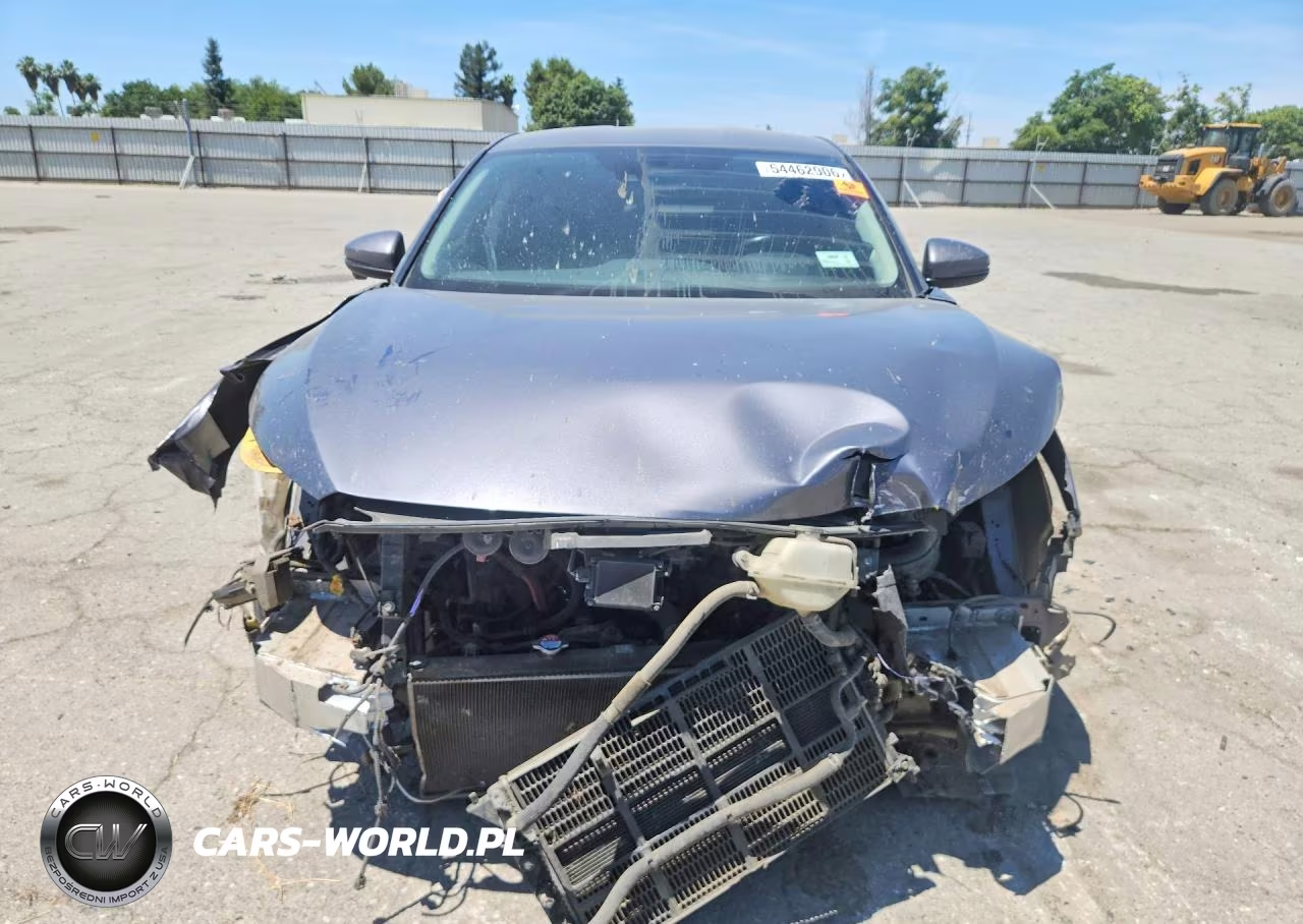2018 Honda Clarity Touring VIN:JHMZC5F34JC004046 - 5