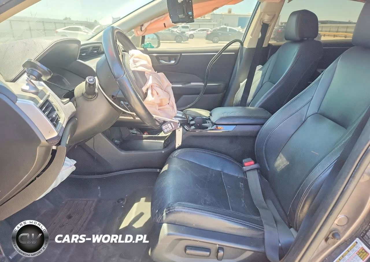 2018 Honda Clarity Touring VIN:JHMZC5F34JC004046 - 7