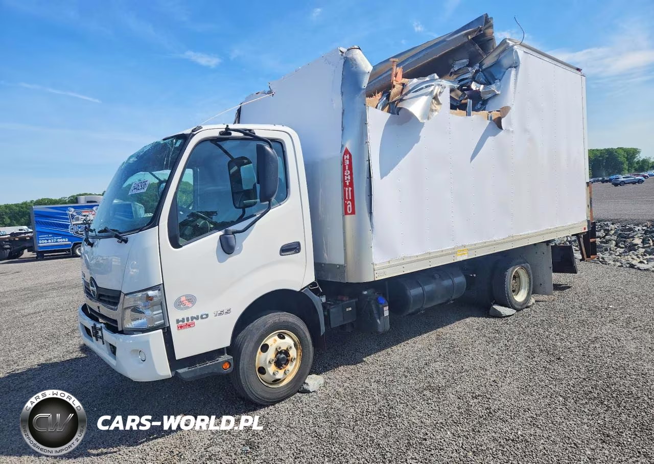2019 Hino 155 Box Truck
