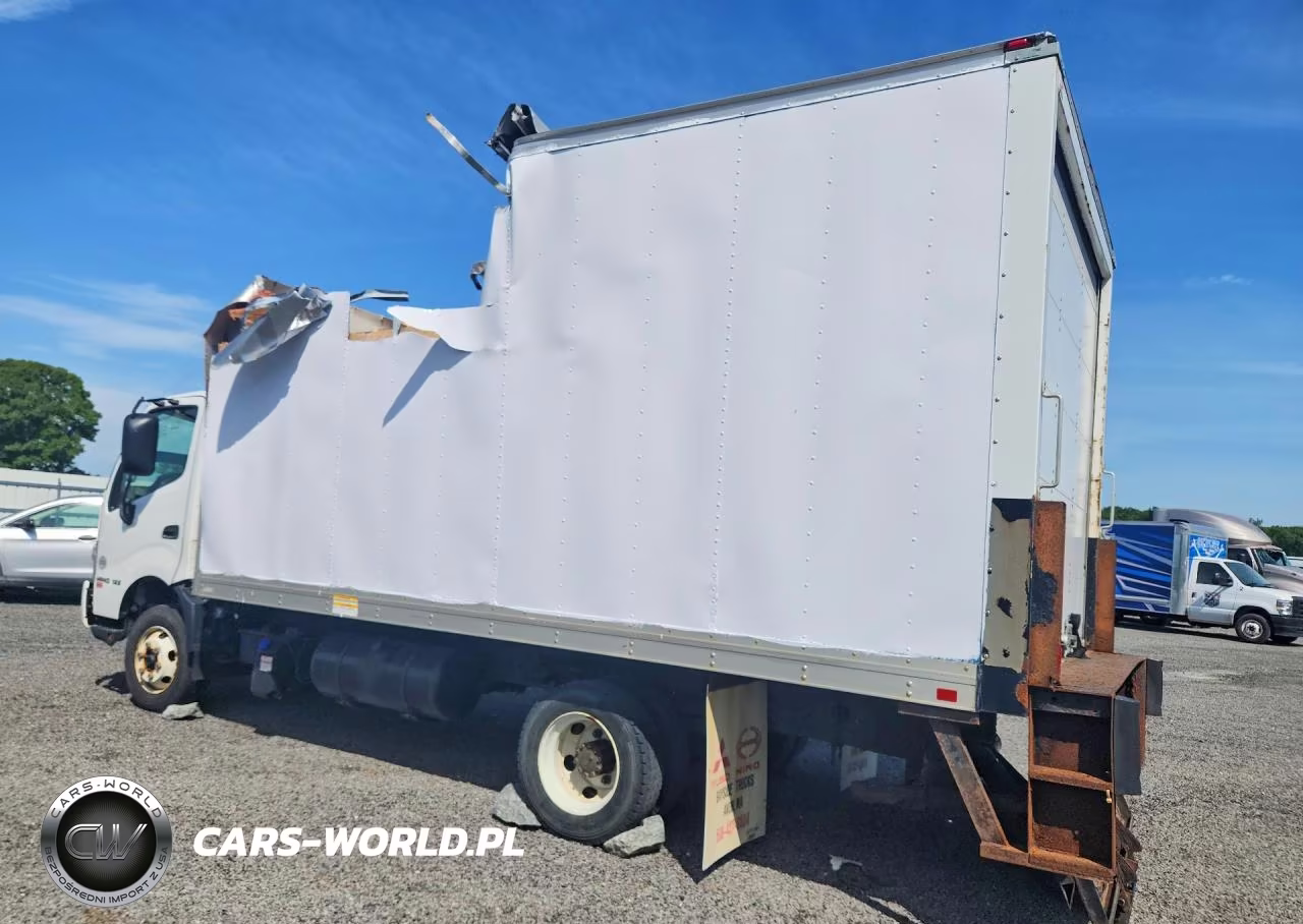 2019 Hino 155 Box Truck VIN:JHHYDM1H7KK007812 - 2