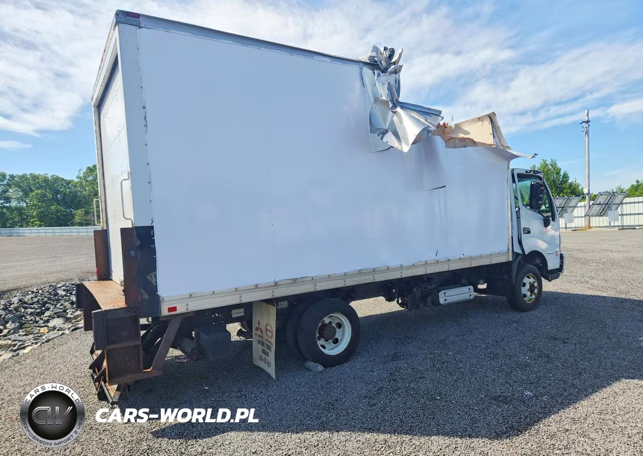 2019 Hino 155 Box Truck VIN:JHHYDM1H7KK007812 - 3