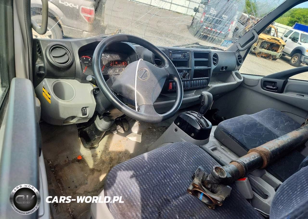 2019 Hino 155 Box Truck VIN:JHHYDM1H7KK007812 - 8