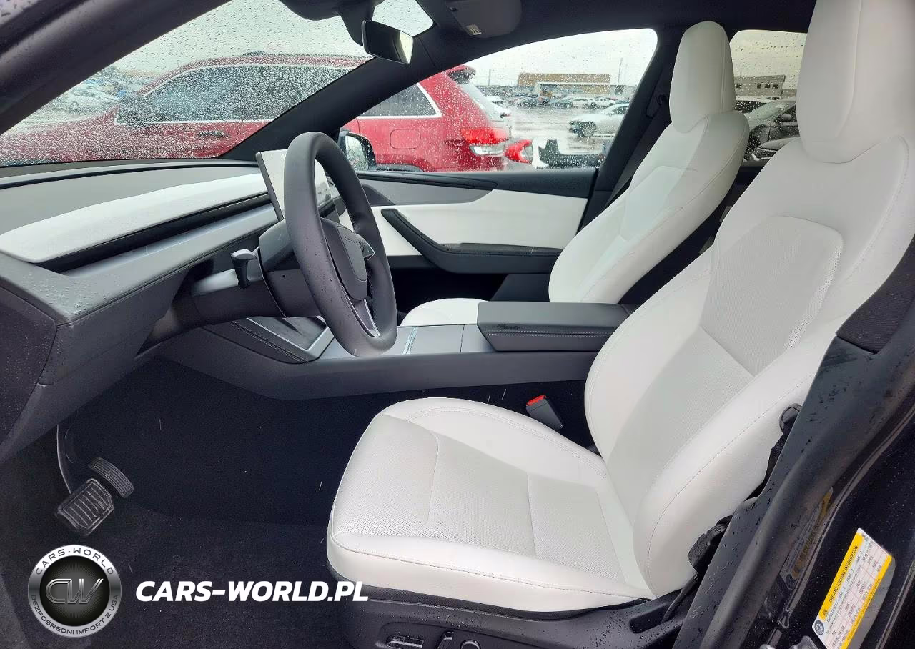 2026 Tesla Model Y VIN:7SAYGDED8TA684593 - 7