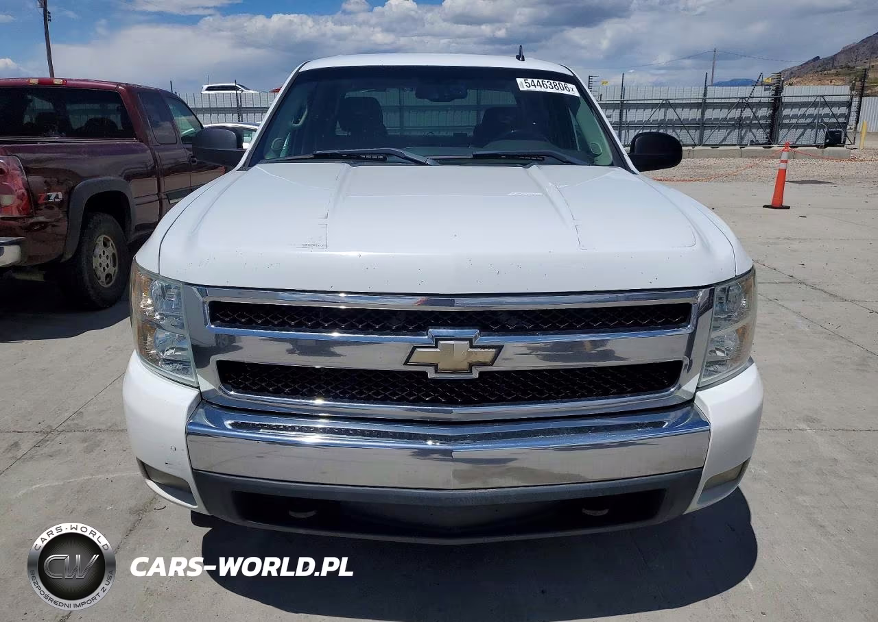 2008 Chevrolet Silverado K1500 VIN:2GCEK133681305742 - 5