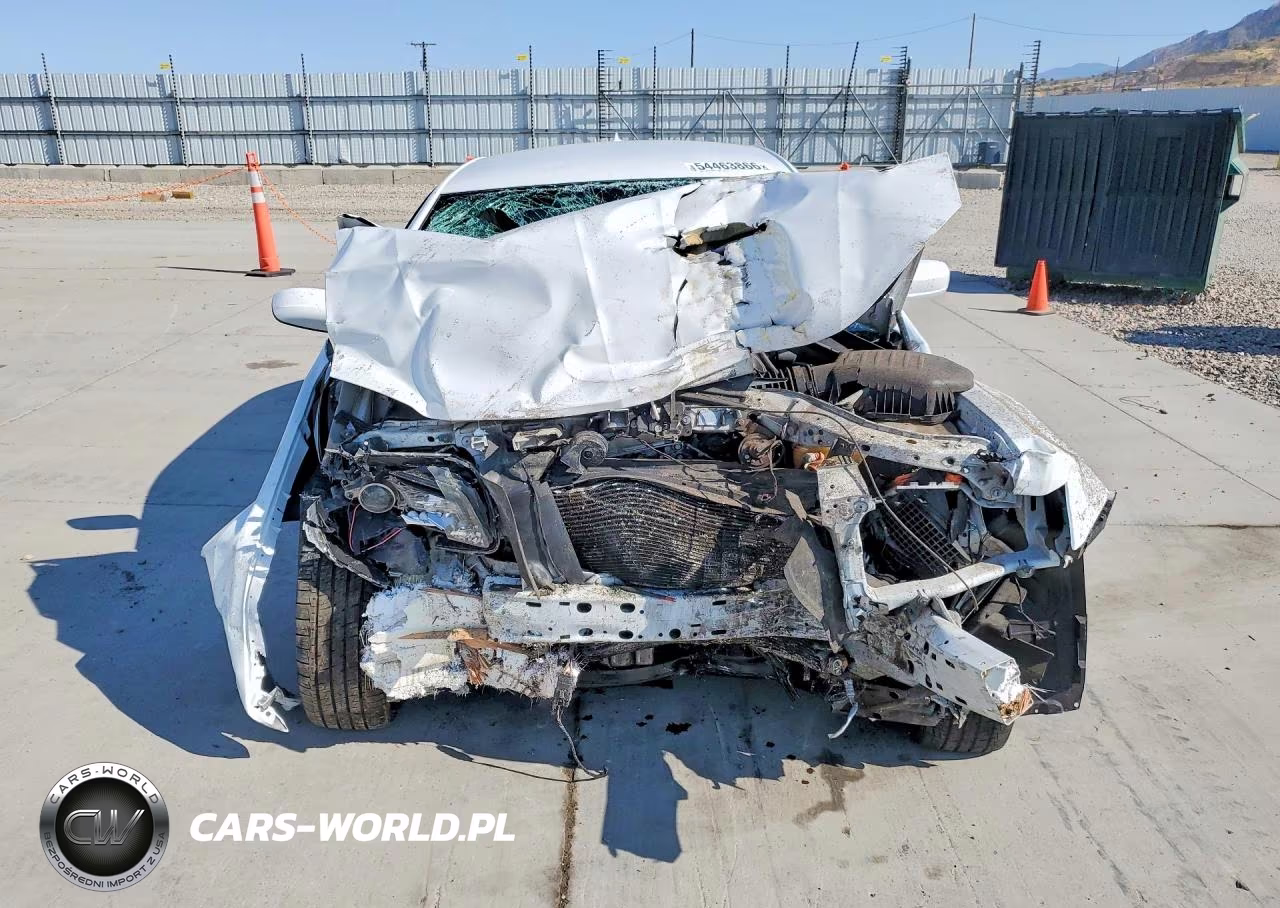 2018 Chrysler 300 S VIN:2C3CCAGG9JH267183 - 5