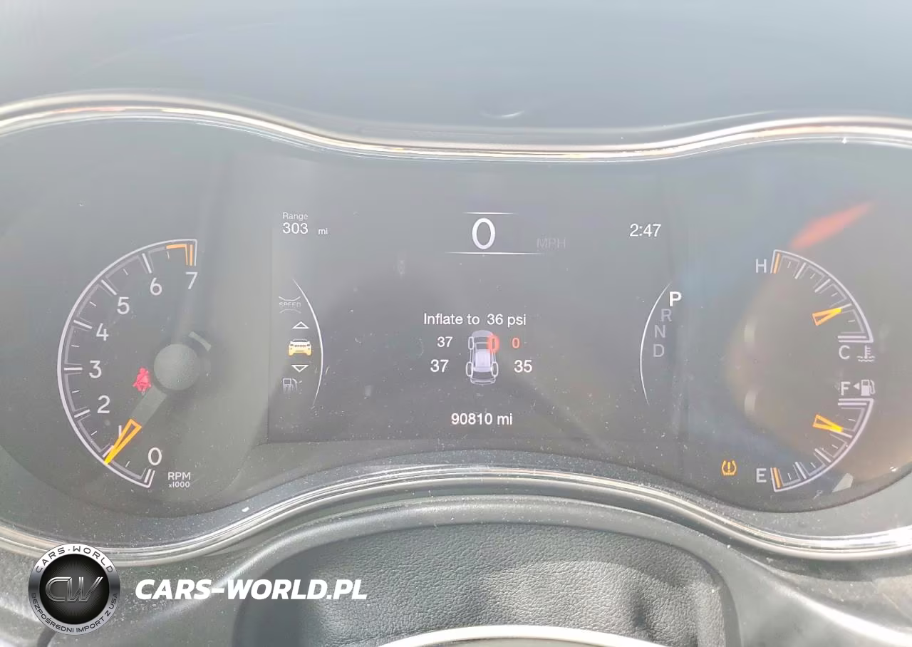 2018 Jeep Grand Cherokee Laredo VIN:1C4RJFAGXJC357849 - 9