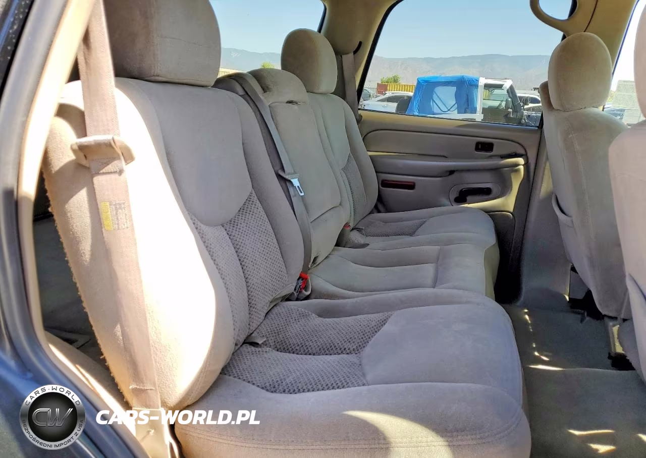 2005 Chevrolet Tahoe C1500 VIN:1GNEC13V55R179771 - 11