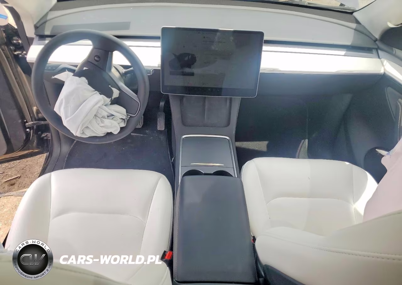 2025 Tesla Model Y VIN:7SAYGAEE8SF286759 - 8