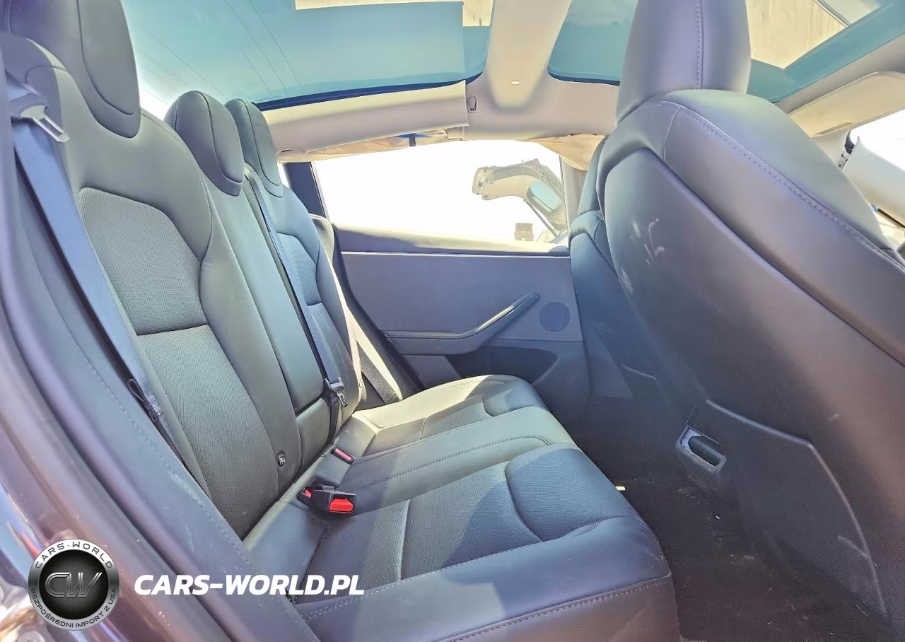 2024 Tesla Model 3 VIN:5YJ3E1EA7RF824727 - 10
