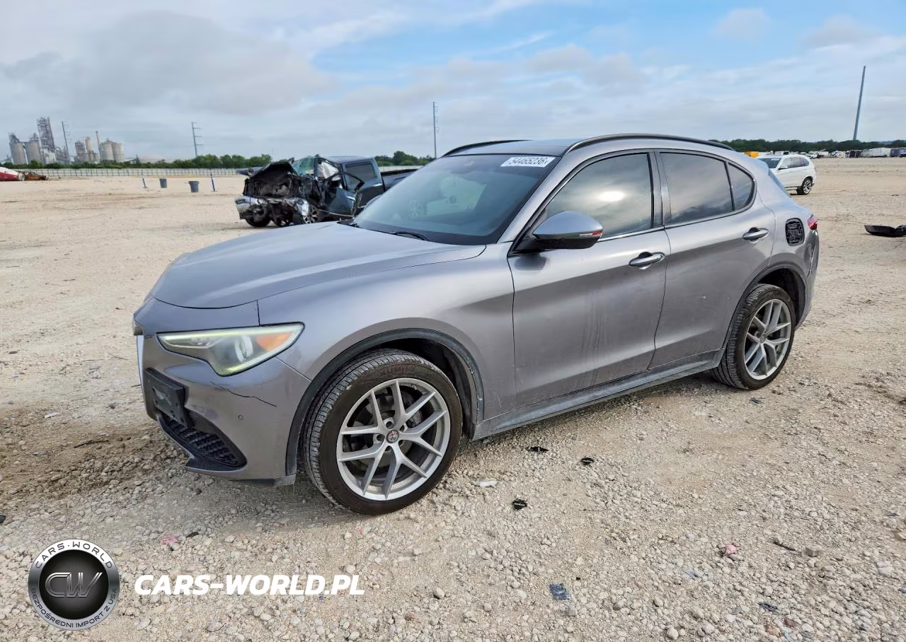 2018 Alfa Romeo Stelvio Ti Sport
