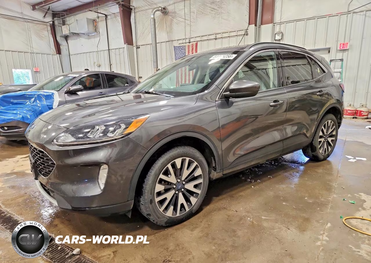 2020 Ford Escape Sel