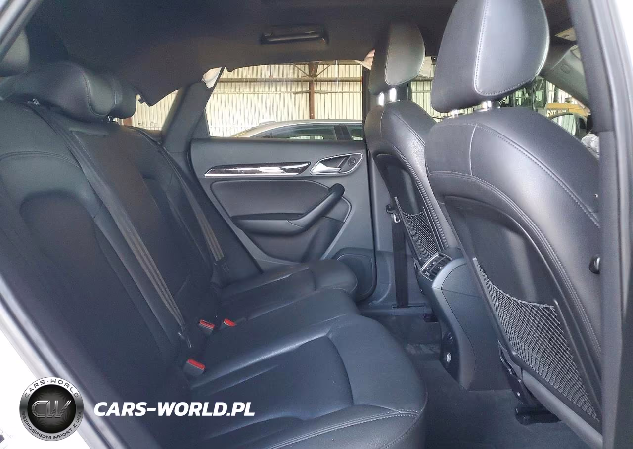 2018 Audi Q3 Premium Plus VIN:WA1JCCFSXJR015232 - 11