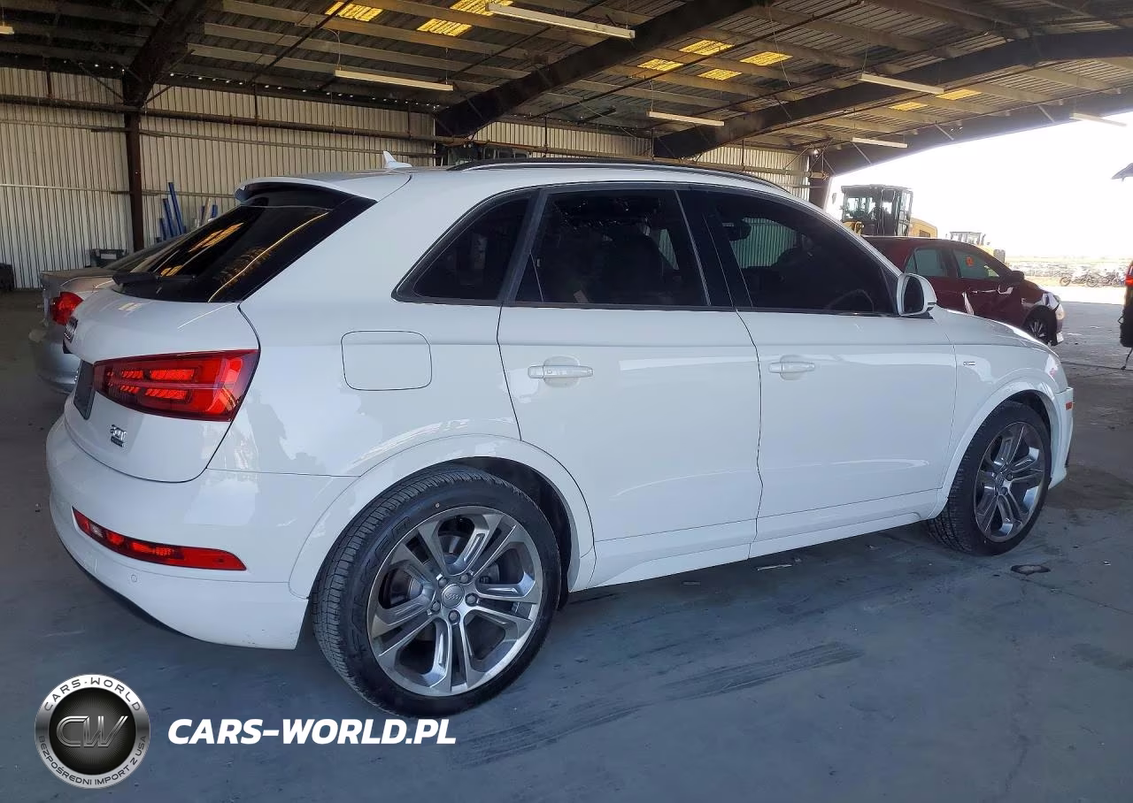 2018 Audi Q3 Premium Plus VIN:WA1JCCFSXJR015232 - 3
