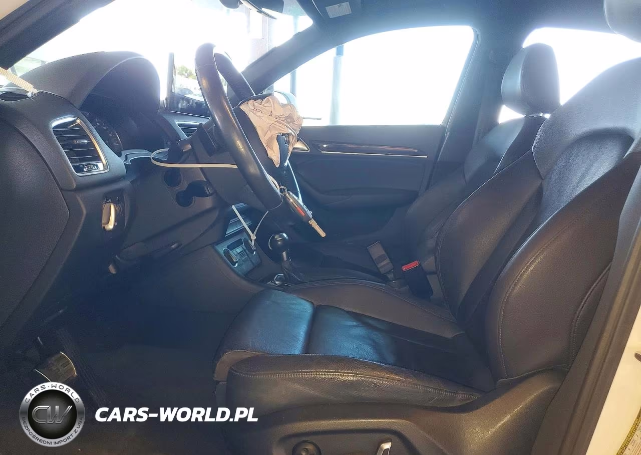 2018 Audi Q3 Premium Plus VIN:WA1JCCFSXJR015232 - 7