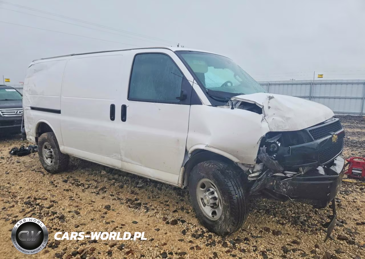 2021 Chevrolet Express G2500 VIN:1GCWGAFP7M1246849 - 4