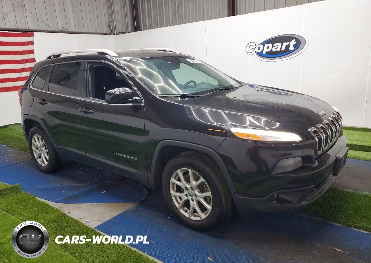 2016 Jeep Cherokee Latitude VIN:1C4PJMCB1GW287114 - 4