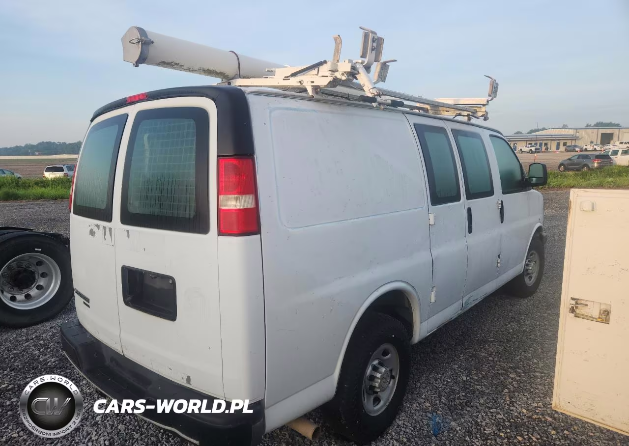 2013 Chevrolet Express G2500 VIN:1GCWGFCAXD1902927 - 3