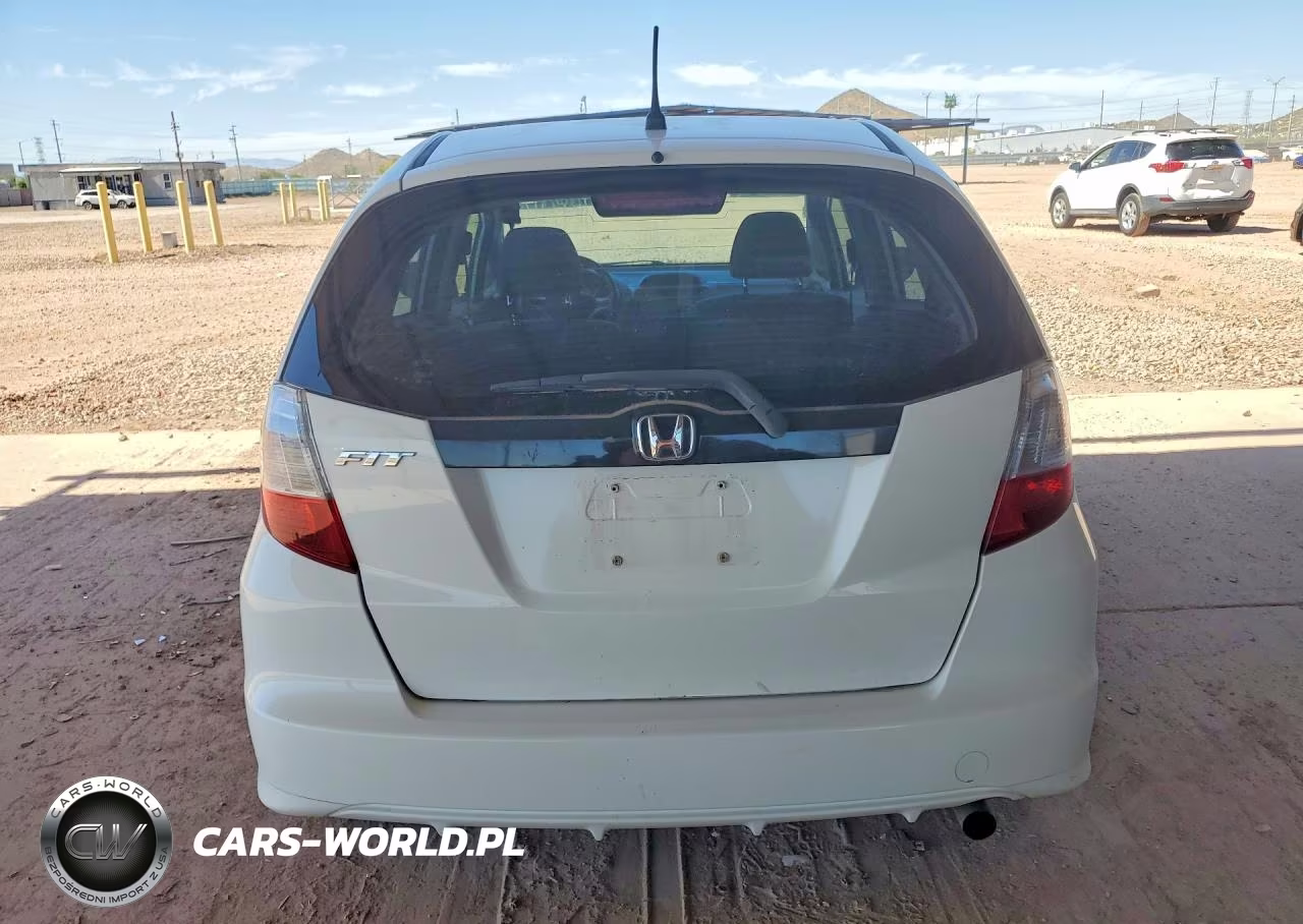 2012 Honda Fit VIN:JHMGE8G39CS002884 - 6