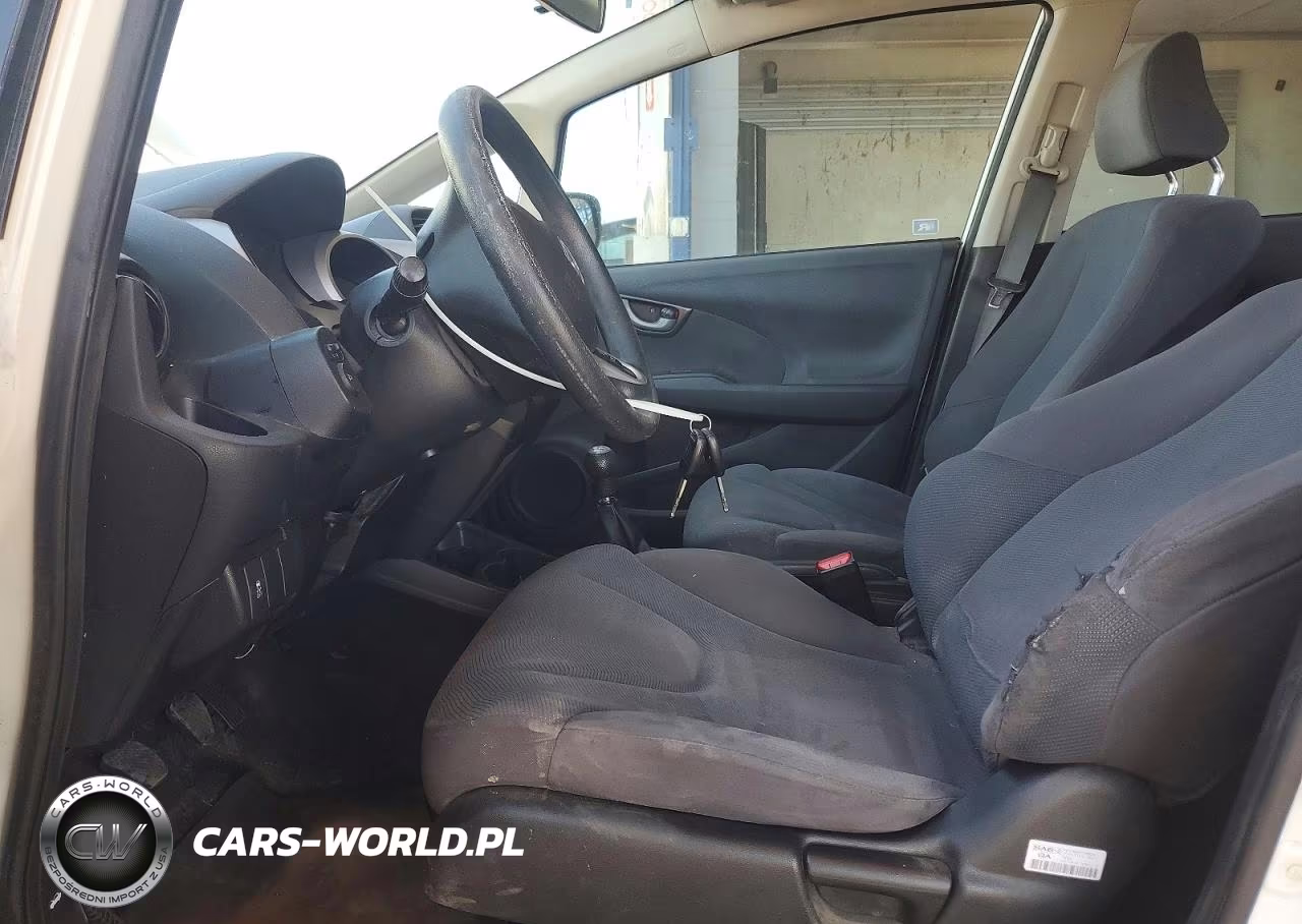 2012 Honda Fit VIN:JHMGE8G39CS002884 - 7