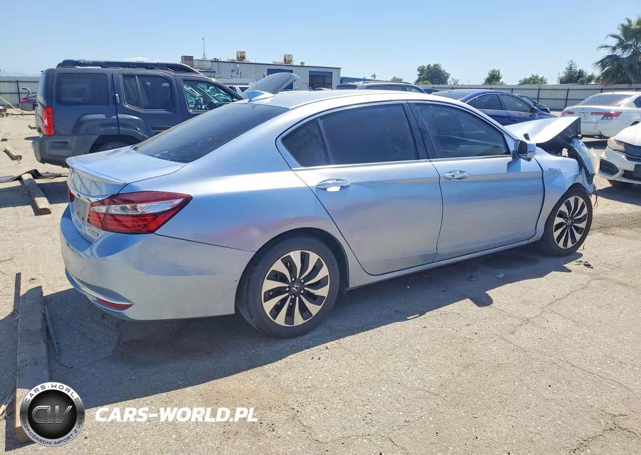 2017 Honda Accord Hybrid VIN:JHMCR6F36HC017790 - 3