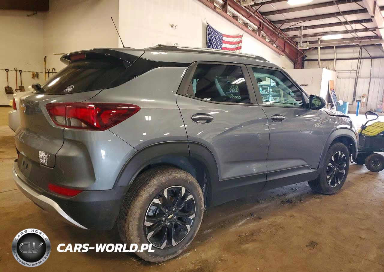 2021 Chevrolet Trail Blazer 330 VIN:KL79MRSL3MB034416 - 3